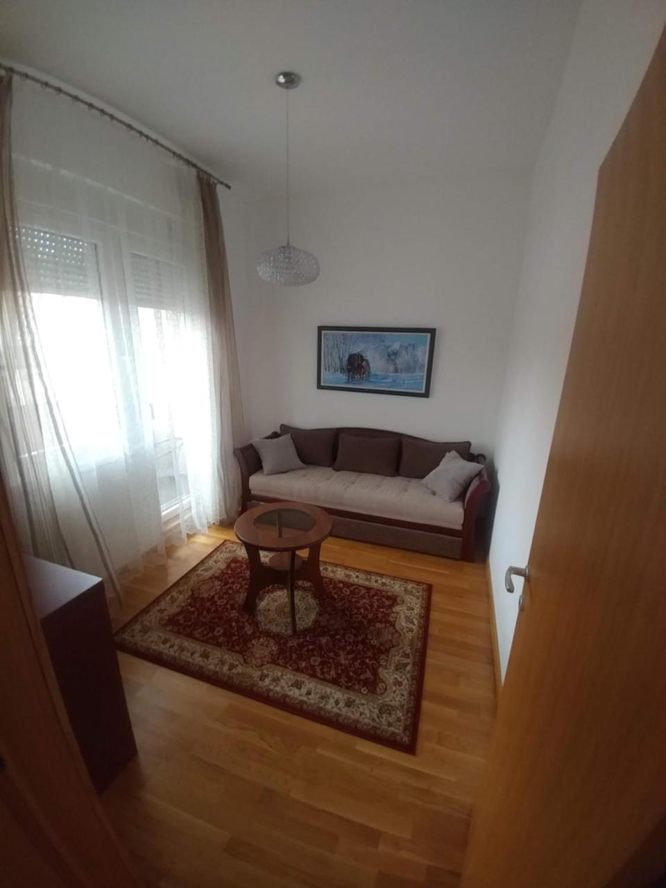 Jc10 Apartment 3 Bedroom, Free Parking, 73Sqm نوفي ساد المظهر الخارجي الصورة